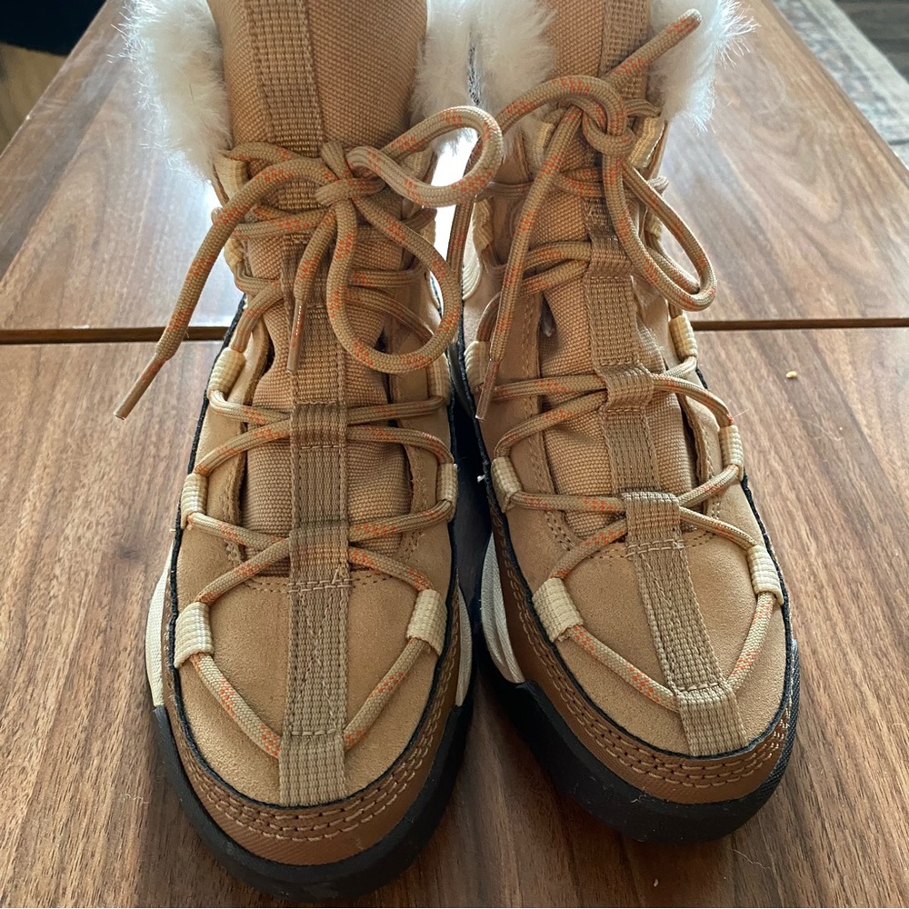 Sorel Women's ONA RMX Glacy Waterproof/Winter Boots Canoe, Sea Salt Size 7 - Picture 6 of 7